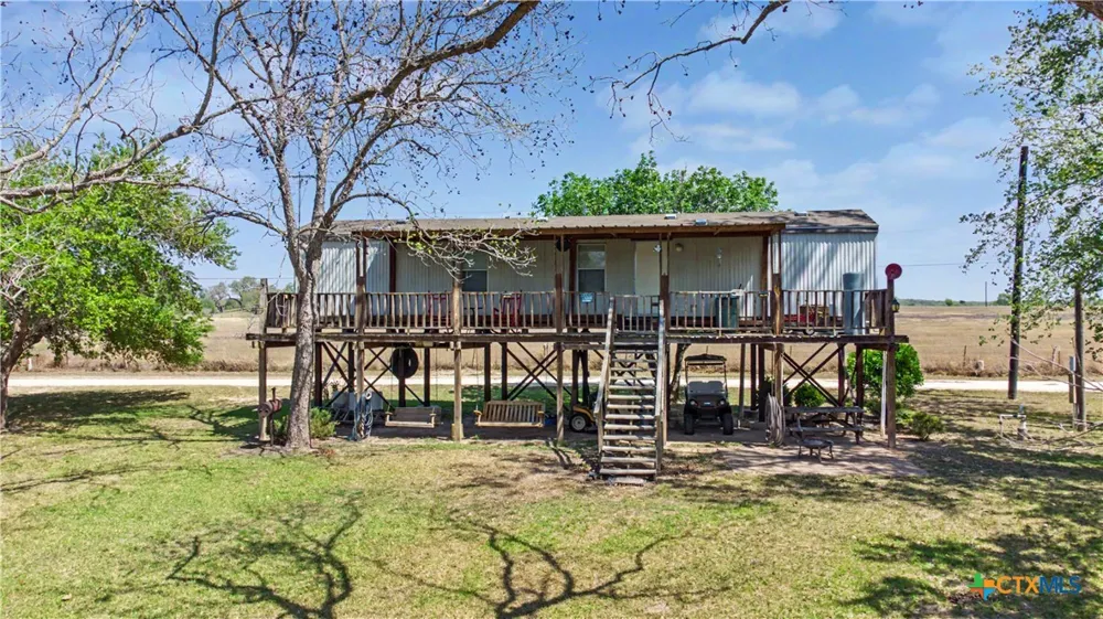 1250 Darst Creek Lane Seguin, TX 78155