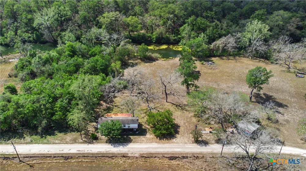 1250 Darst Creek Lane Seguin, TX 78155