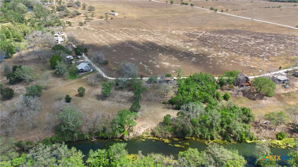 1250 Darst Creek Lane Seguin, TX 78155