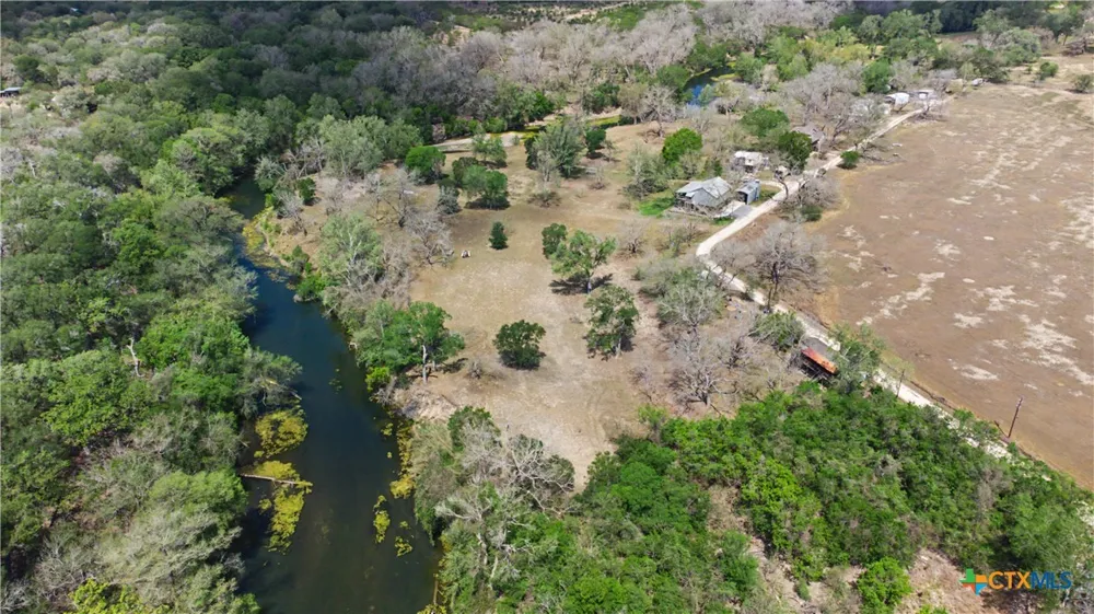 1250 Darst Creek Lane Seguin, TX 78155