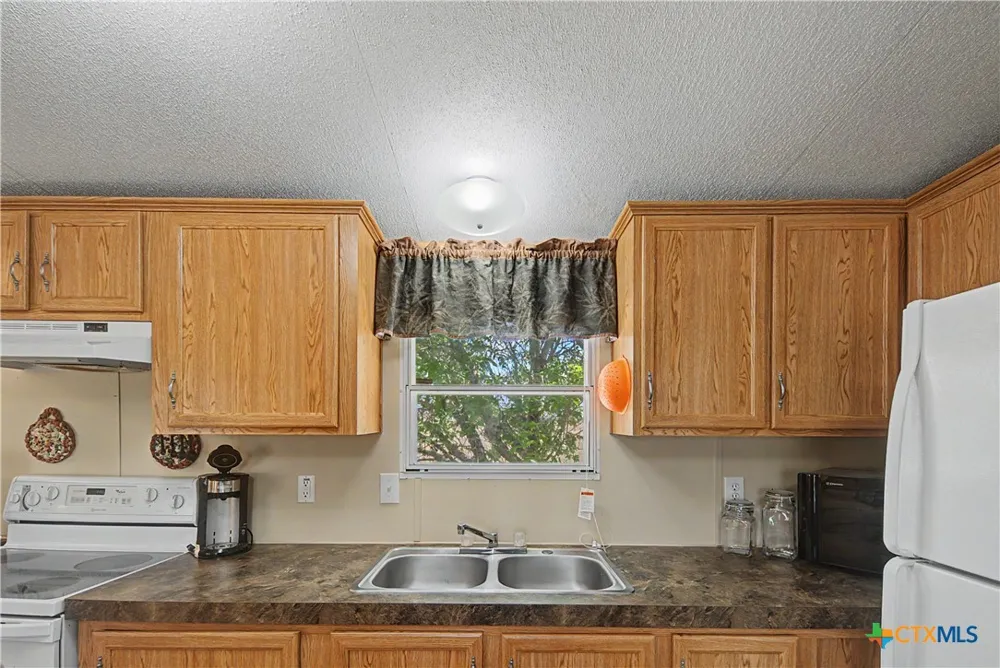 1250 Darst Creek Lane Seguin, TX 78155