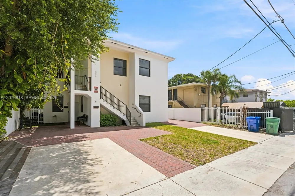 1544 NW 59th St #B Miami, FL 33142