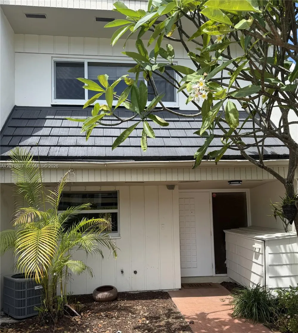 8110 SW 82nd Ct #8110 Miami, FL 33143