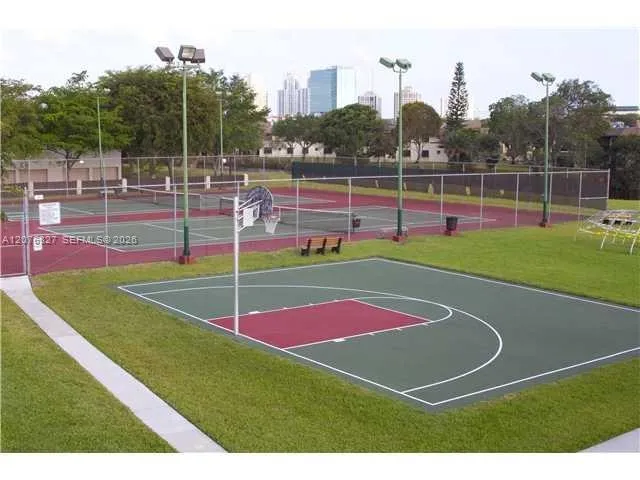 8110 SW 82nd Ct #8110 Miami, FL 33143