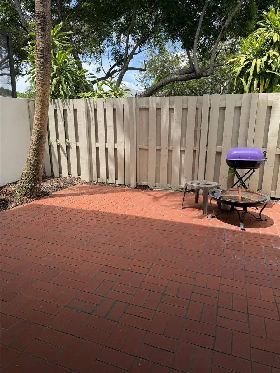 8110 SW 82nd Ct #8110 Miami, FL 33143