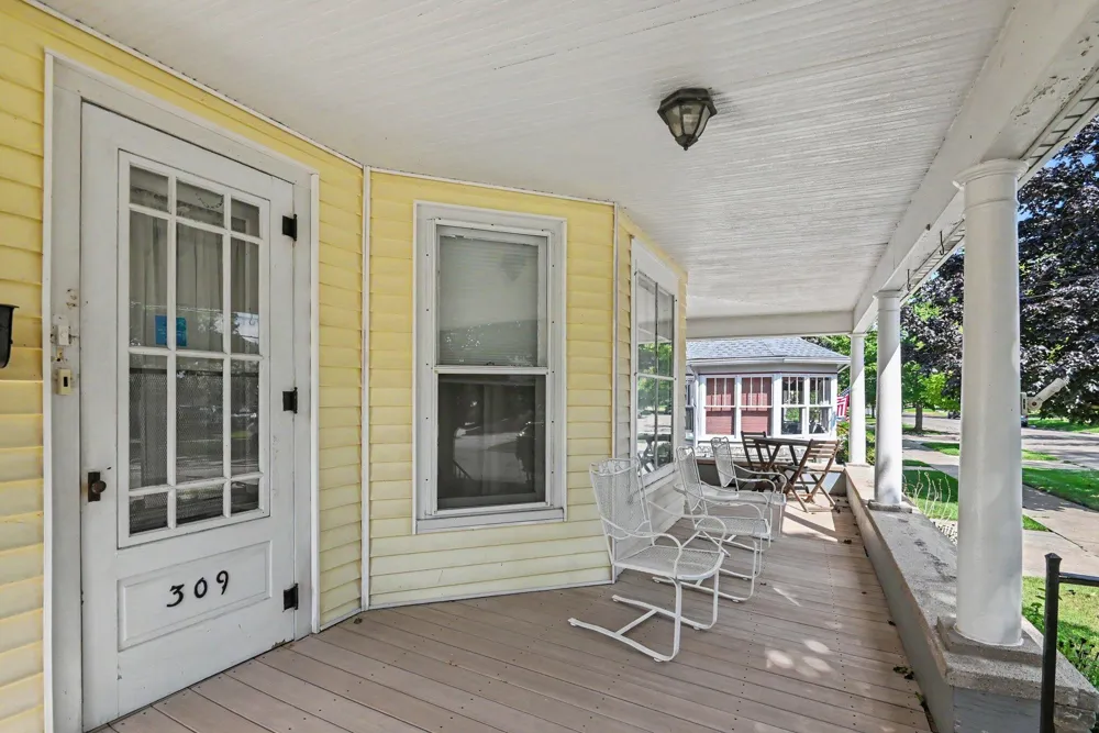309 Michigan Avenue South Haven City, MI 49090