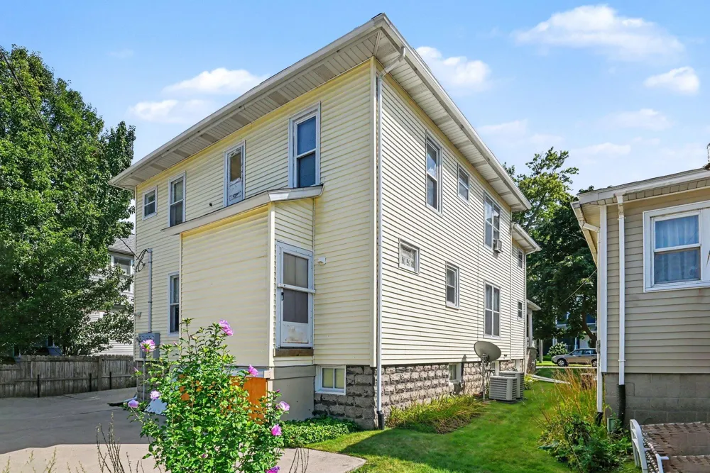 309 Michigan Avenue South Haven City, MI 49090