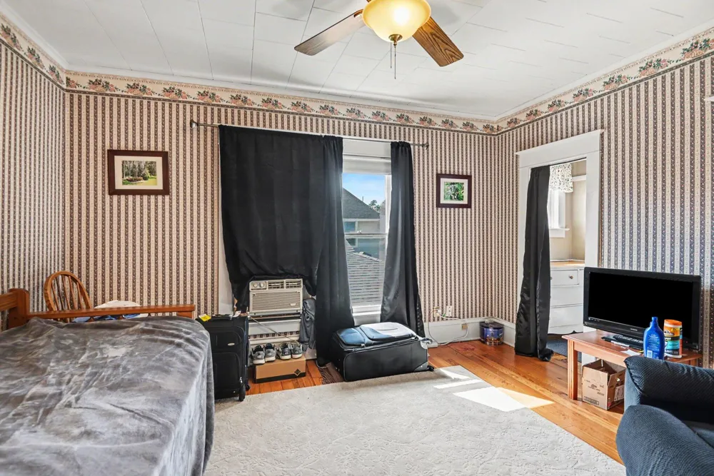 309 Michigan Avenue South Haven City, MI 49090