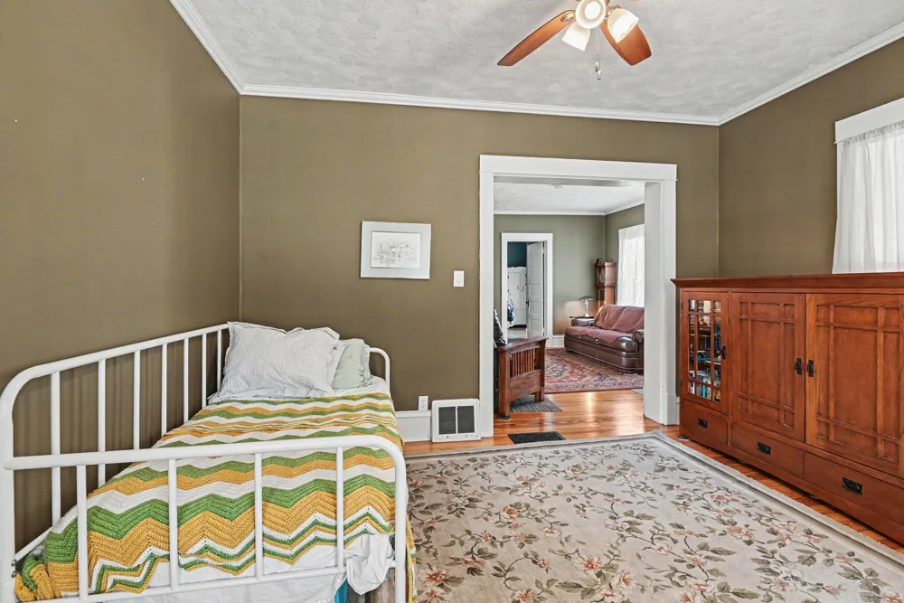 309 Michigan Avenue South Haven City, MI 49090