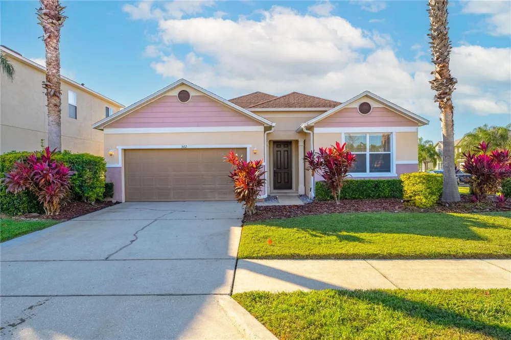 502 FIRST CAPE CORAL DR Winter Garden, FL 34787