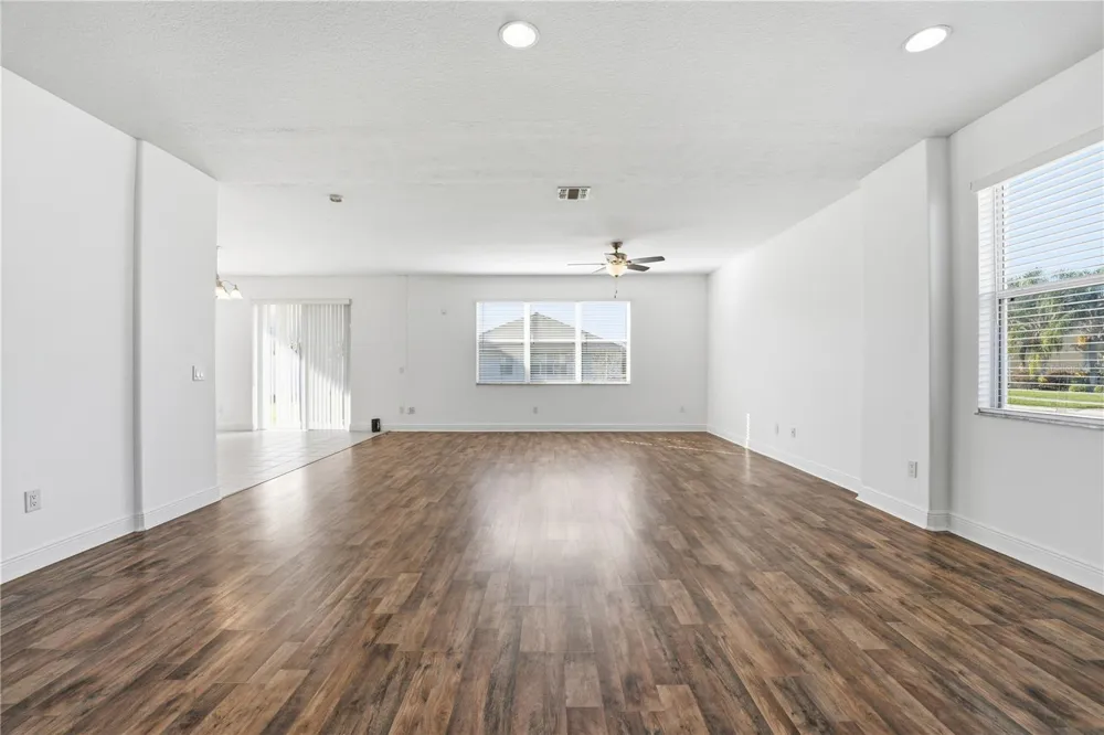 502 FIRST CAPE CORAL DR Winter Garden, FL 34787