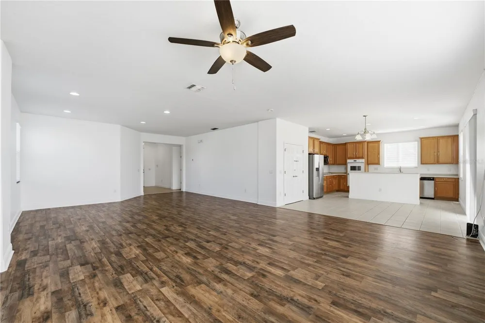 502 FIRST CAPE CORAL DR Winter Garden, FL 34787