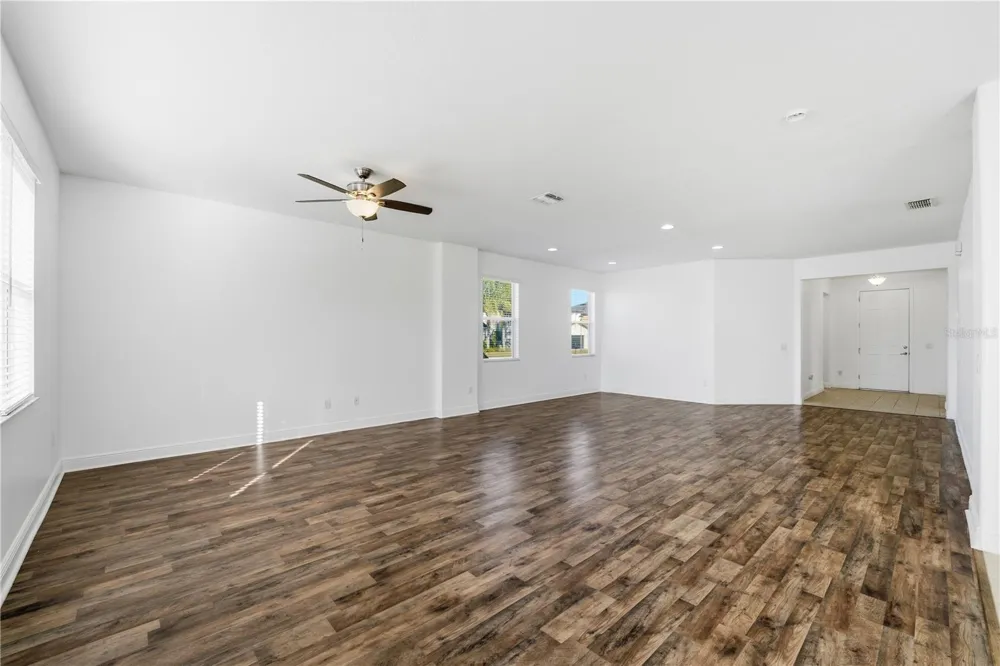 502 FIRST CAPE CORAL DR Winter Garden, FL 34787