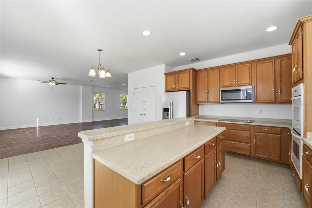 502 FIRST CAPE CORAL DR Winter Garden, FL 34787