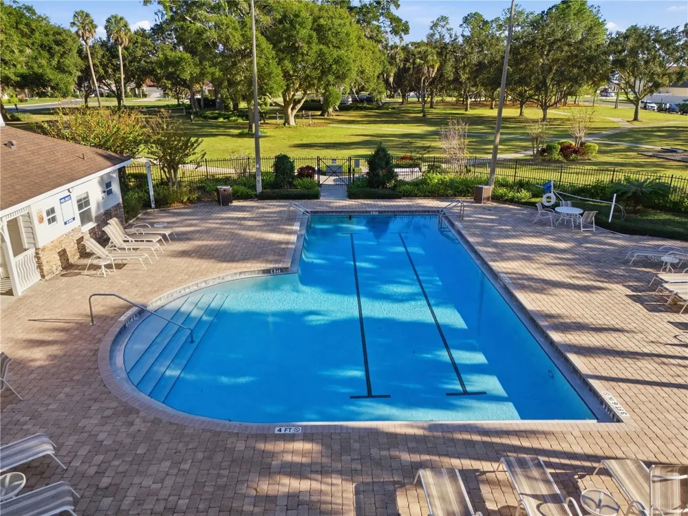 502 FIRST CAPE CORAL DR Winter Garden, FL 34787