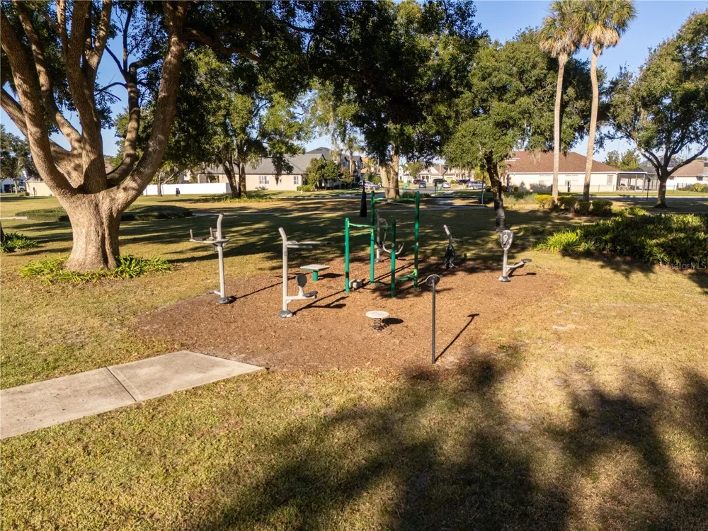 502 FIRST CAPE CORAL DR Winter Garden, FL 34787