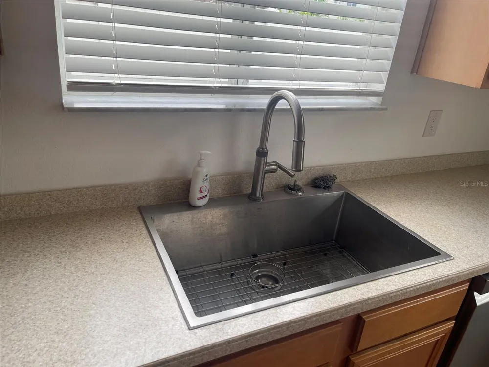 502 FIRST CAPE CORAL DR Winter Garden, FL 34787