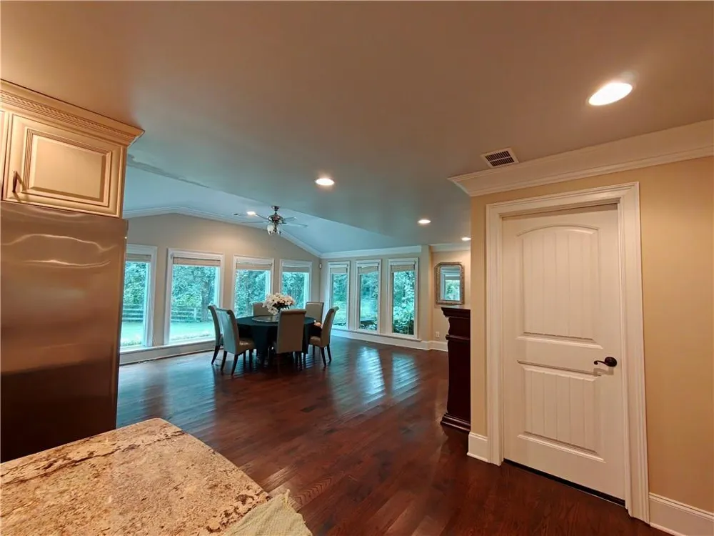 250 Cagle Road Roswell, GA 30075