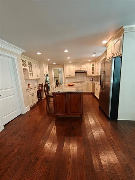 250 Cagle Road Roswell, GA 30075
