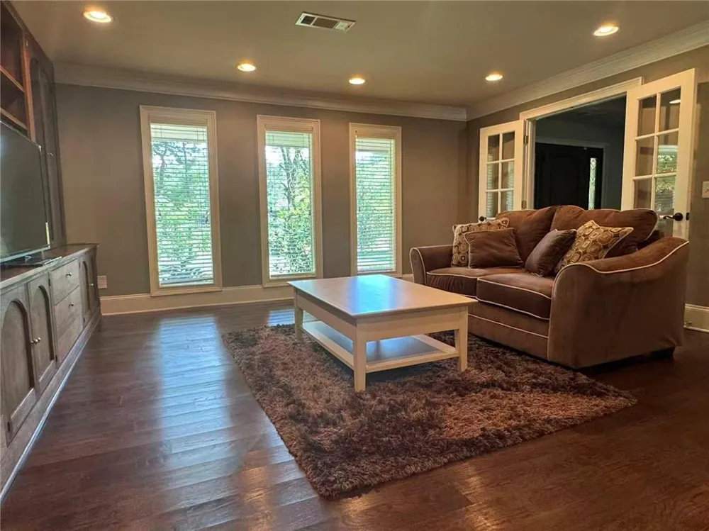 250 Cagle Road Roswell, GA 30075