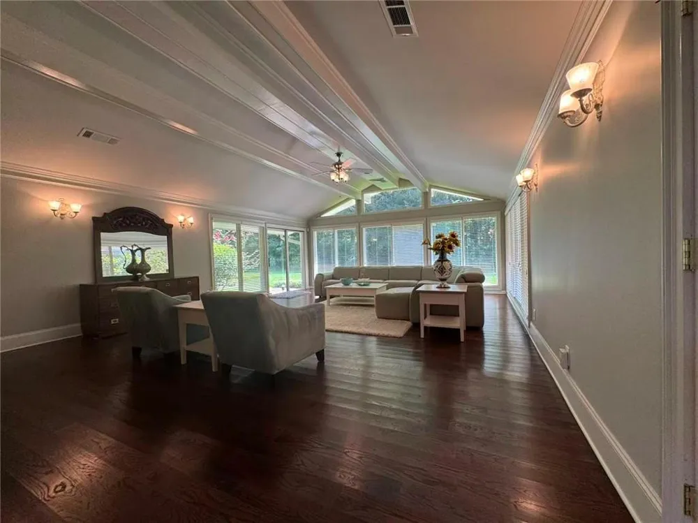 250 Cagle Road Roswell, GA 30075