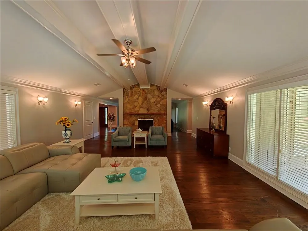 250 Cagle Road Roswell, GA 30075