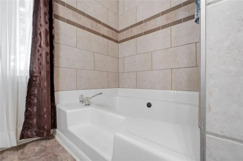 11212 Hemlock Road Hampton, GA 30228