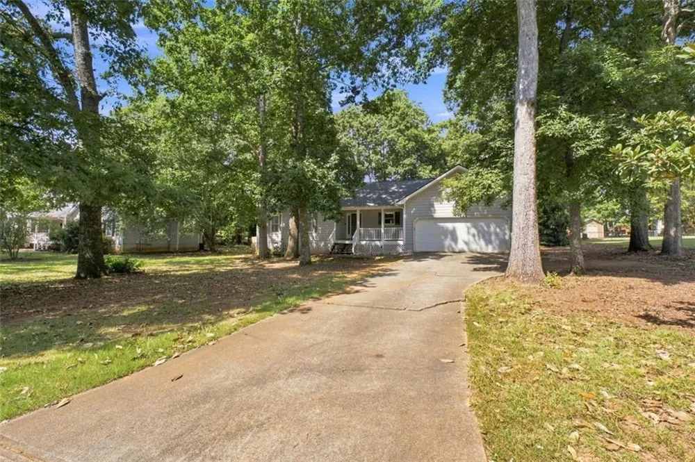 11212 Hemlock Road Hampton, GA 30228