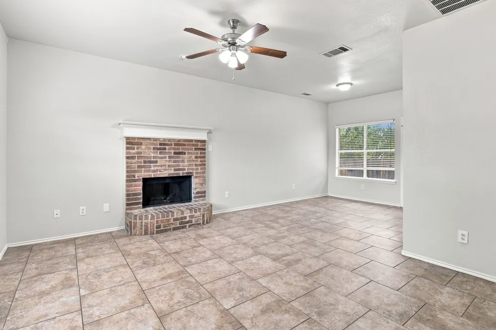 1512 Yellowbird Court DeSoto, TX 75115