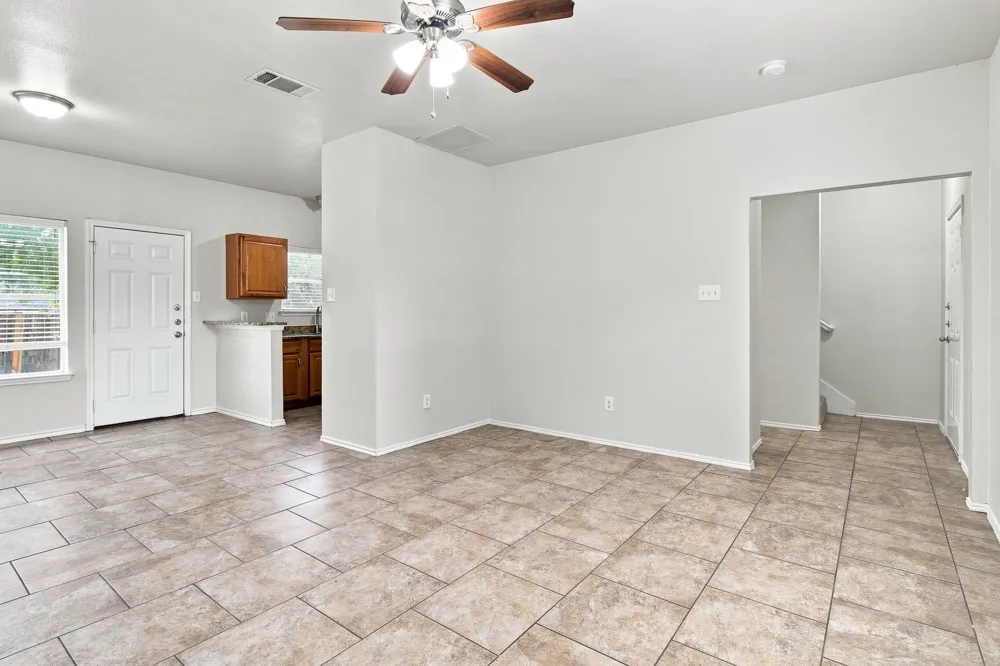 1512 Yellowbird Court DeSoto, TX 75115
