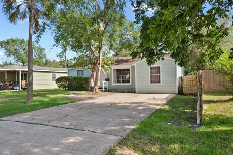 7406 Elbridge Lane