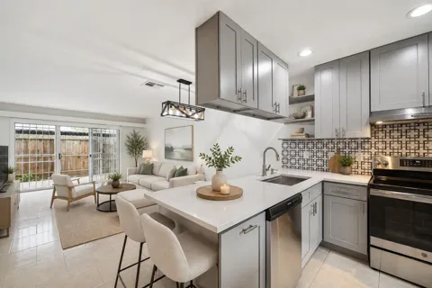 7821 Rue Saint Cyr Street #55