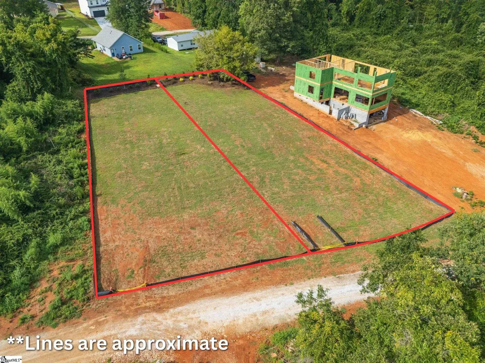 103 S Silver Lake Drive Taylors, SC 29687