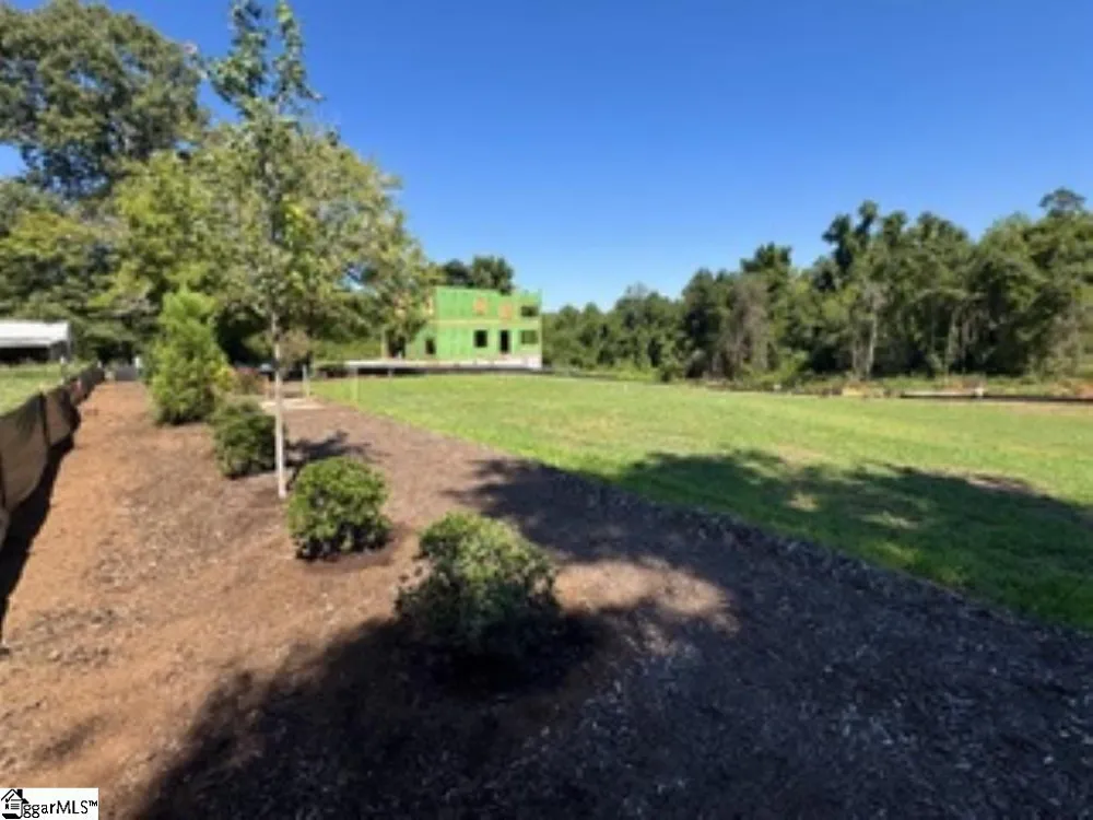 103 S Silver Lake Drive Taylors, SC 29687