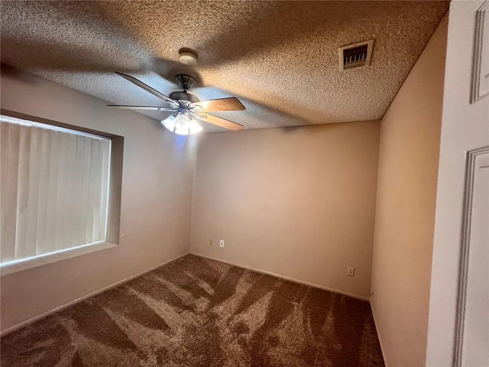 37045 96th E Littlerock, CA 93543