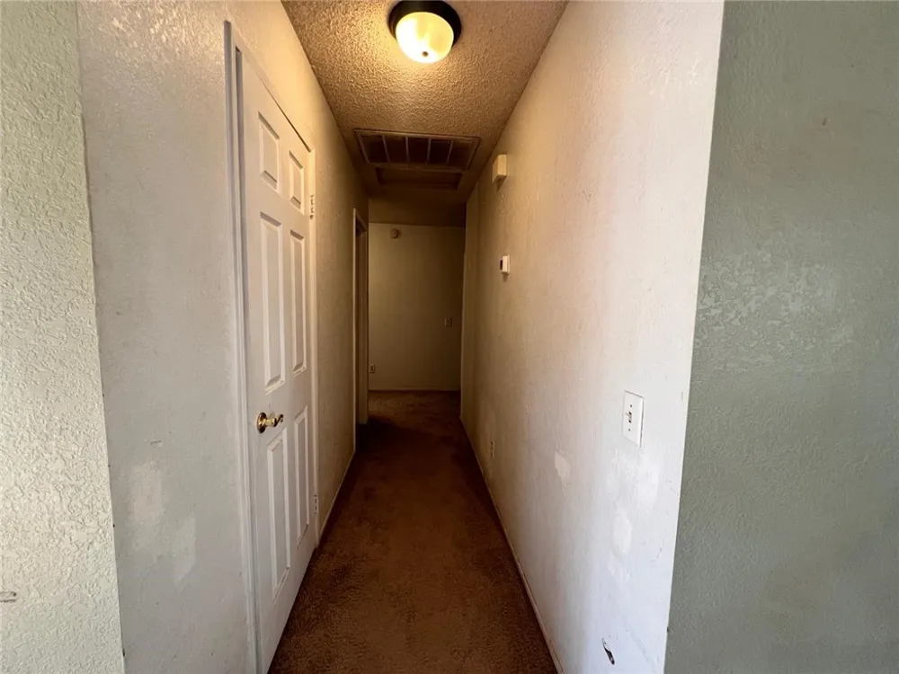 37045 96th E Littlerock, CA 93543