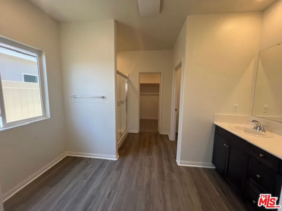 7318 Chetco River Street Bakersfield, CA 93311