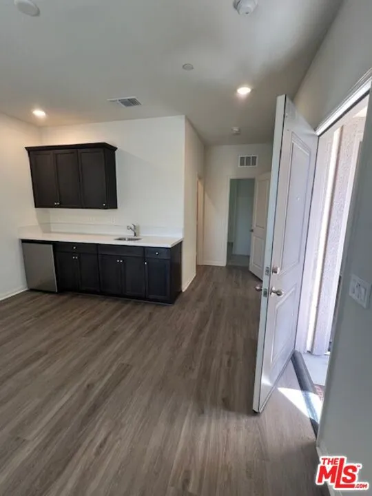 7318 Chetco River Street Bakersfield, CA 93311