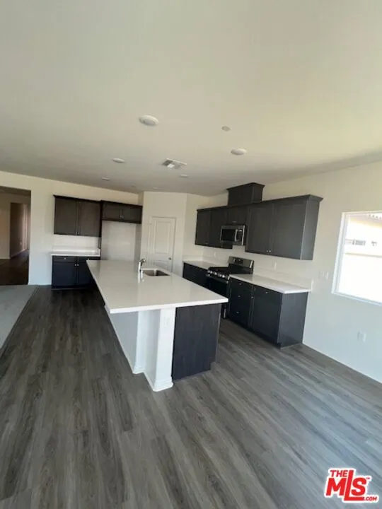 7318 Chetco River Street Bakersfield, CA 93311