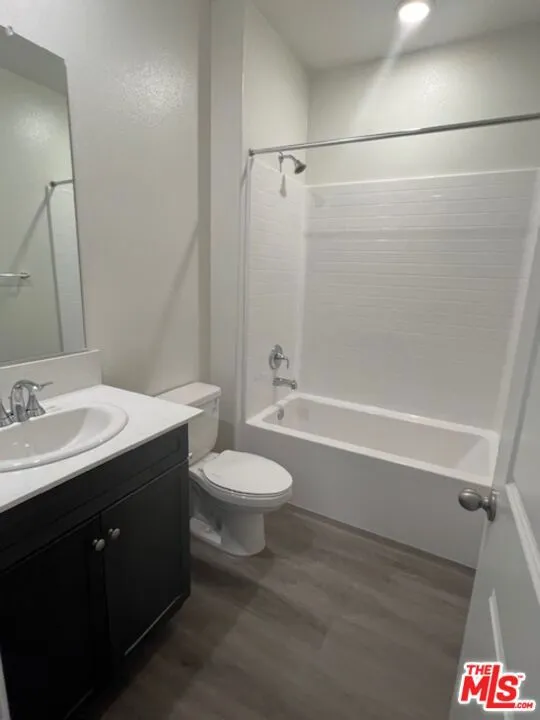 7318 Chetco River Street Bakersfield, CA 93311