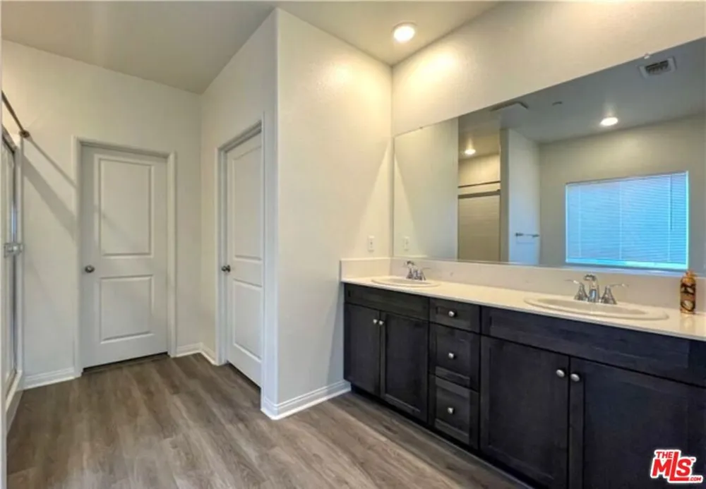 7318 Chetco River Street Bakersfield, CA 93311