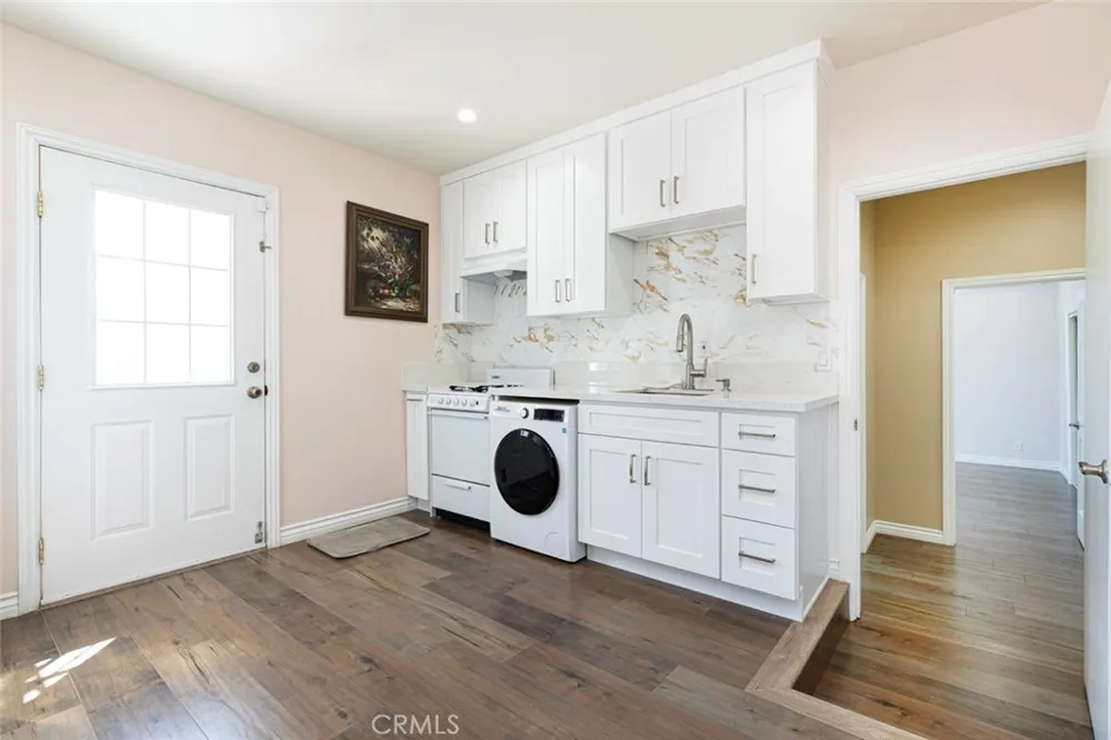 10455 Glory Avenue Tujunga, CA 91042
