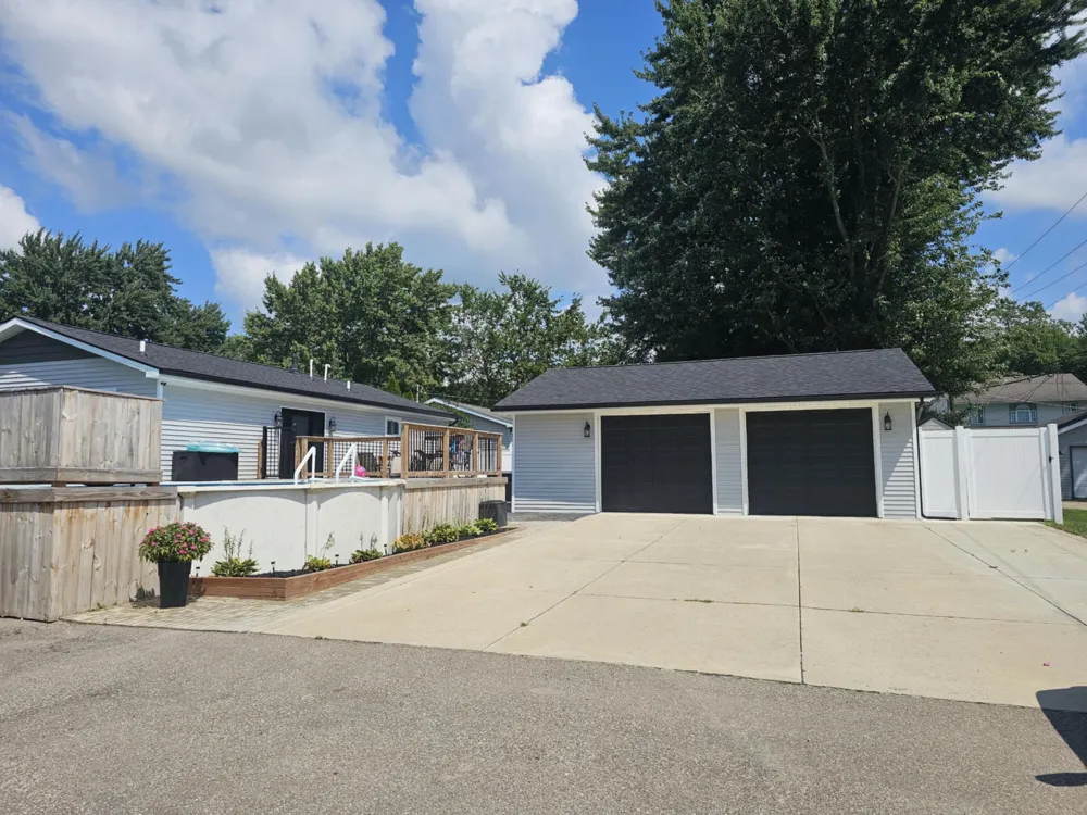 36761 Willow Road New Boston, MI 48164