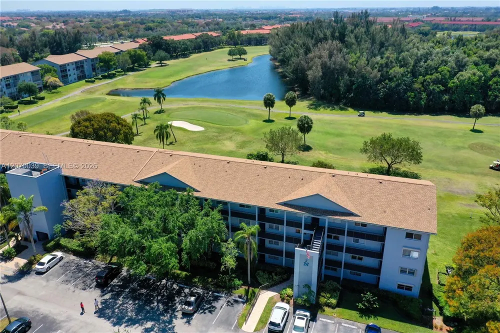 12500 SW 6th St #311N Pembroke Pines, FL 33027