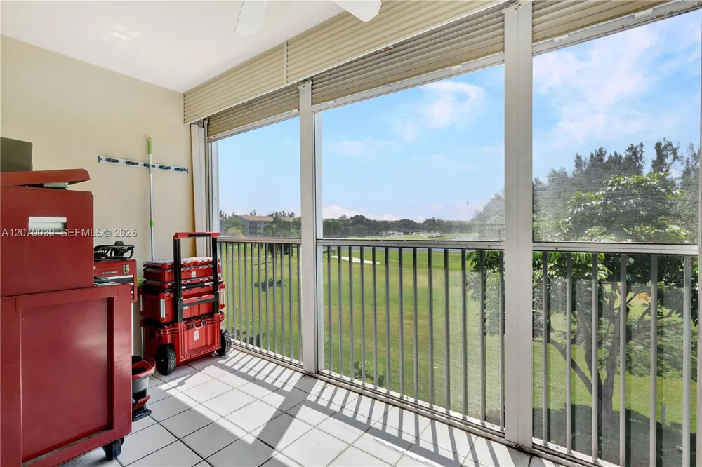 12500 SW 6th St #311N Pembroke Pines, FL 33027