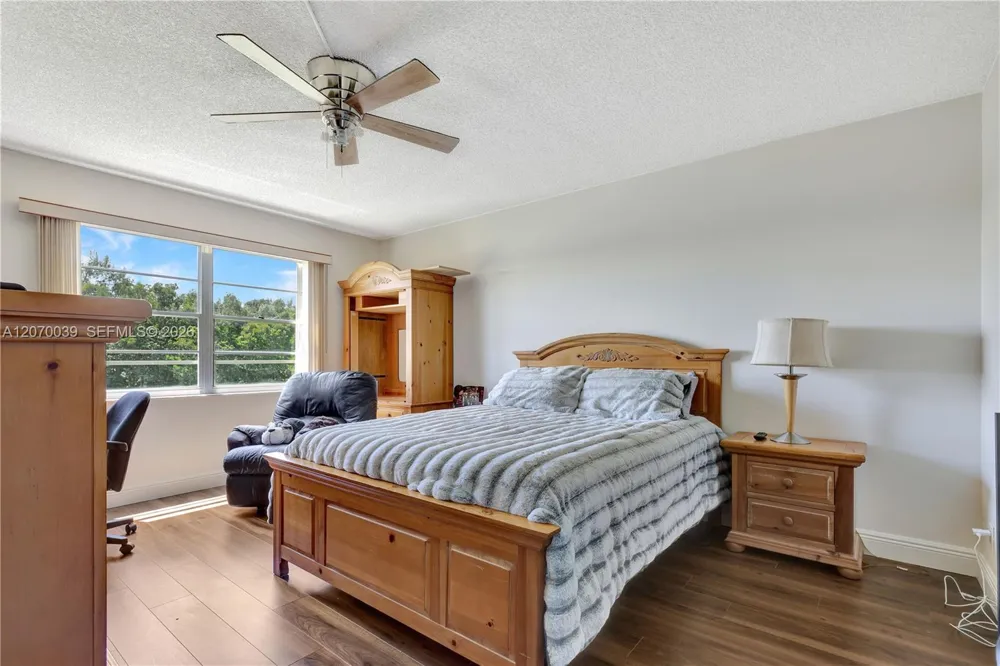 12500 SW 6th St #311N Pembroke Pines, FL 33027