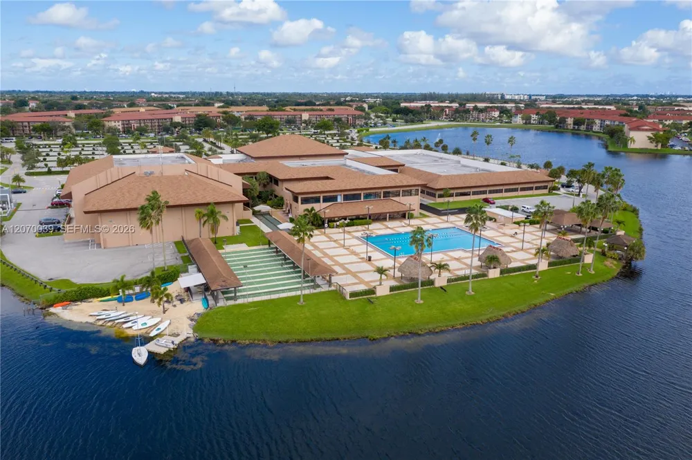 12500 SW 6th St #311N Pembroke Pines, FL 33027