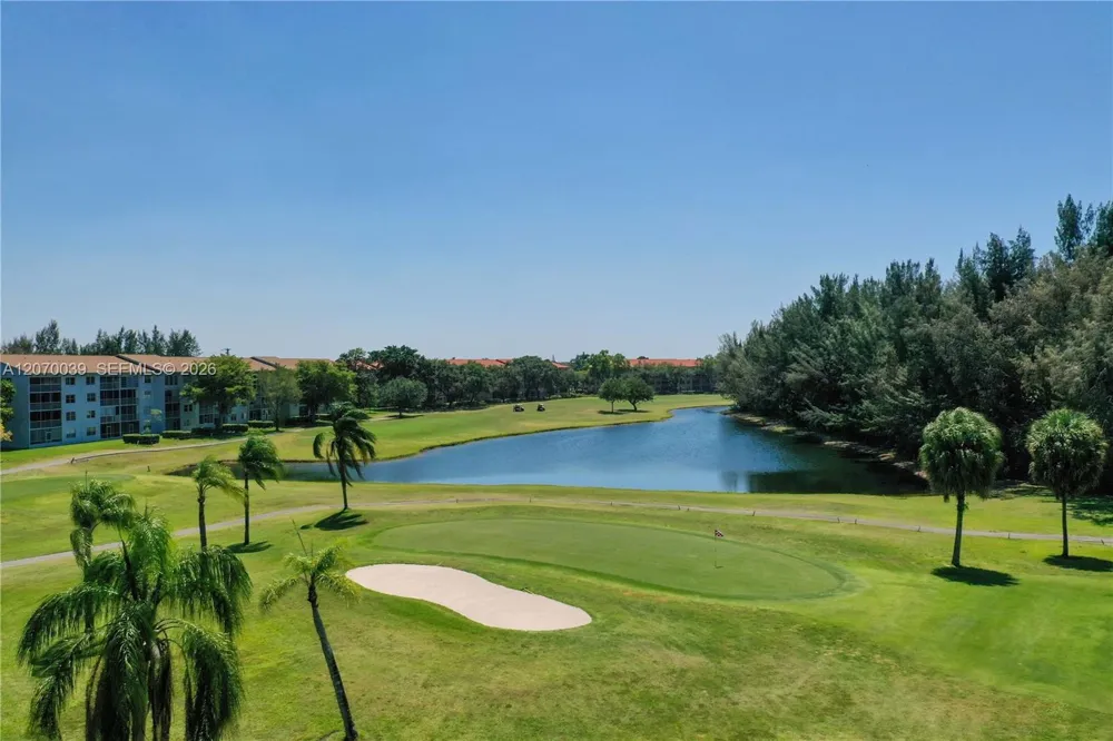12500 SW 6th St #311N Pembroke Pines, FL 33027