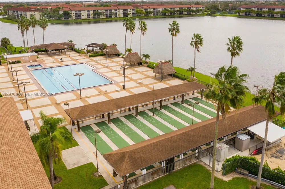 12500 SW 6th St #311N Pembroke Pines, FL 33027