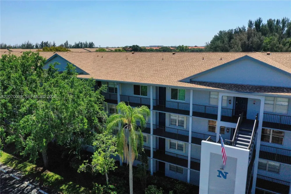 12500 SW 6th St #311N Pembroke Pines, FL 33027